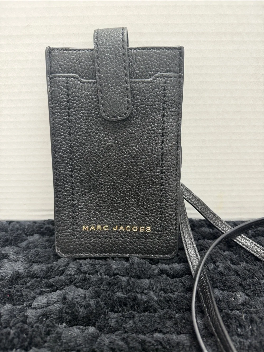 Marc Jacobs Black Pebbled Leather Crossbody Phone Pouch with Gold Logo